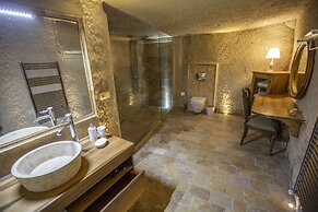 Azure Cave Suites
