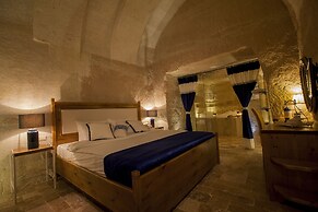 Azure Cave Suites