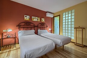 Hostal Almadiero