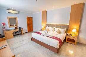 Famous Hotel Kuta