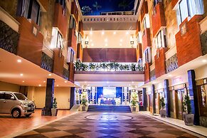 Famous Hotel Kuta