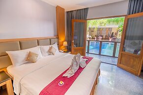 Famous Hotel Kuta