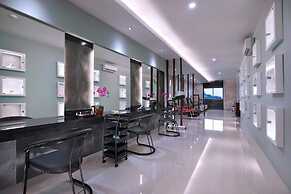 Famous Hotel Kuta