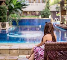 Famous Hotel Kuta