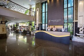Famous Hotel Kuta