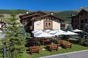 Hotel Flora