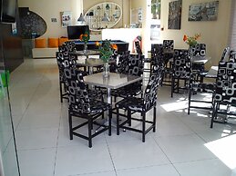 Akatos Hotel