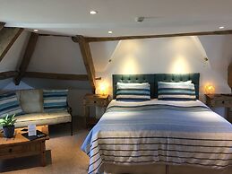 Aberllynfi Riverside Guesthouse