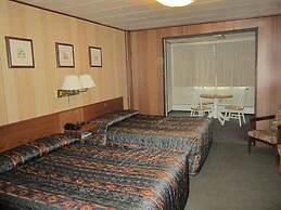 Airport Chalet