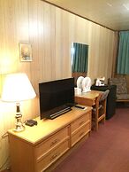 Airport Chalet