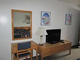 Airport Chalet