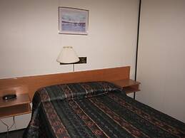 Airport Chalet