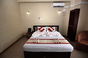 Diamond Crown Hotel