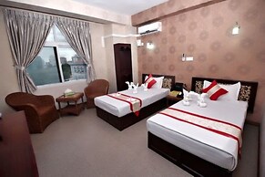 Diamond Crown Hotel