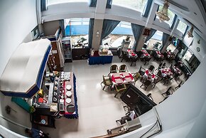 Diamond Crown Hotel