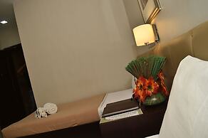 Columbus Plaza Hotel