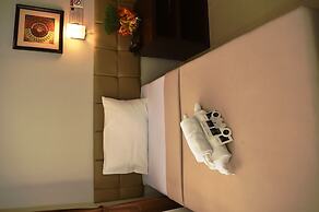 Columbus Plaza Hotel