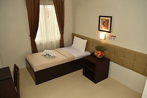 Columbus Plaza Hotel
