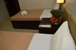 Columbus Plaza Hotel