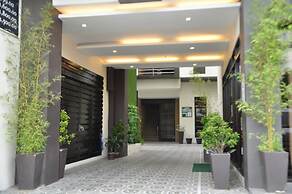 Columbus Plaza Hotel