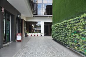 Columbus Plaza Hotel