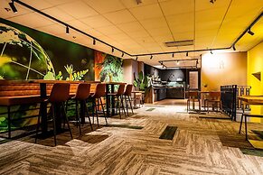 Bud Gett Hostels