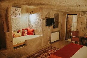 Elaa Cave Hotel