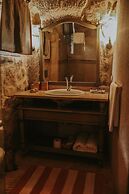 Elaa Cave Hotel