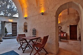 Elaa Cave Hotel