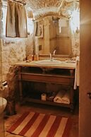 Elaa Cave Hotel