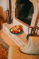 Elaa Cave Hotel