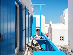 Bluetopia Suites