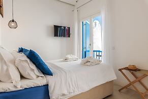 Bluetopia Suites