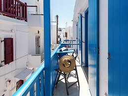 Bluetopia Suites