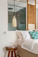 Bluetopia Suites