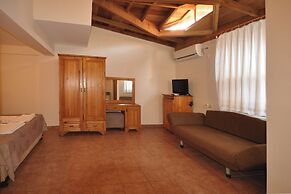 Ford Hotel - Special Class