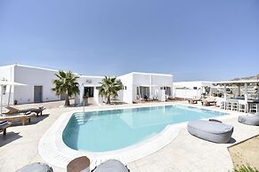 Queen Boutique Suites