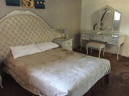 The Cradle Rest