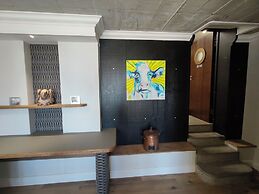 Hornbill House