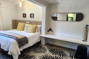 Hornbill House