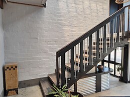 Hornbill House