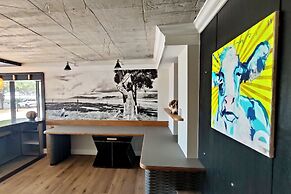 Hornbill House