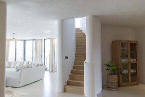 Point Waterfront Apartments