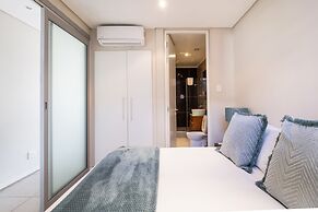 Point Waterfront Apartments