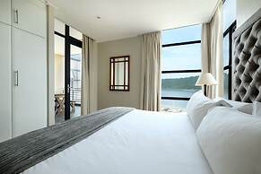 Point Waterfront Apartments