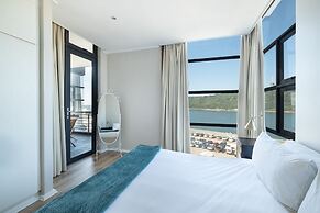 Point Waterfront Apartments