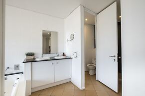 Point Waterfront Apartments