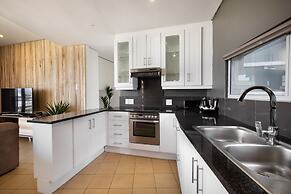 Point Waterfront Apartments