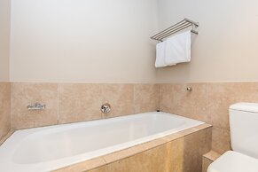 Point Waterfront Apartments