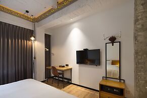 BlueSky Hotel